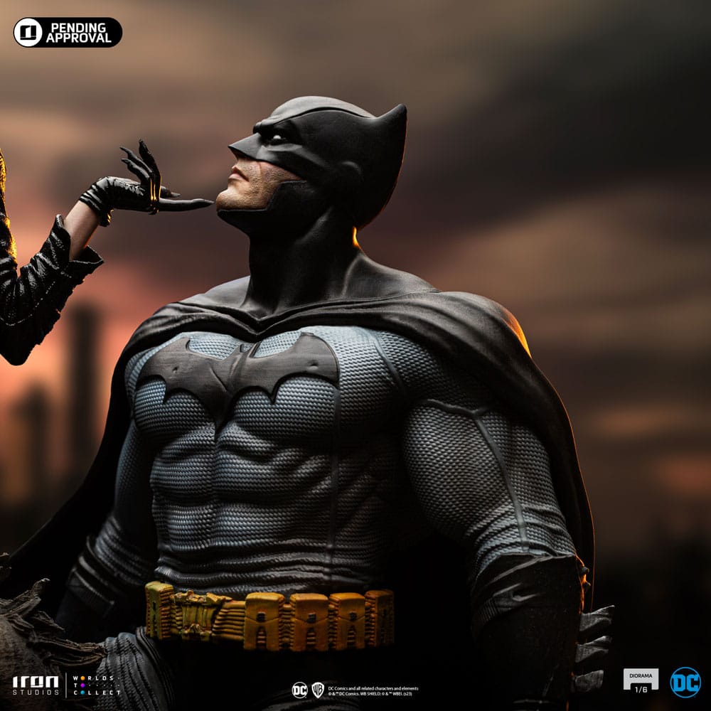 DC Comics diorama 1/6 Batman & Catwoman 51 cm