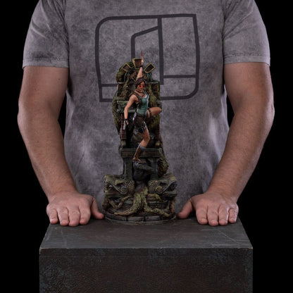 Statuette Tomb Raider 1/10 Deluxe Art Scale Lara Croft 36 cm