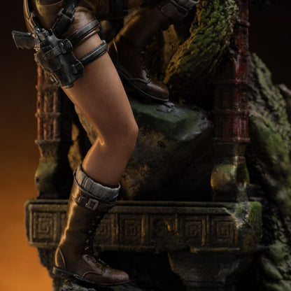 Statuette Tomb Raider 1/10 Deluxe Art Scale Lara Croft 36 cm