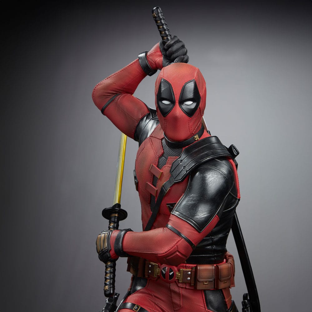 Deadpool 3 statuette Legacy Replica 1/4