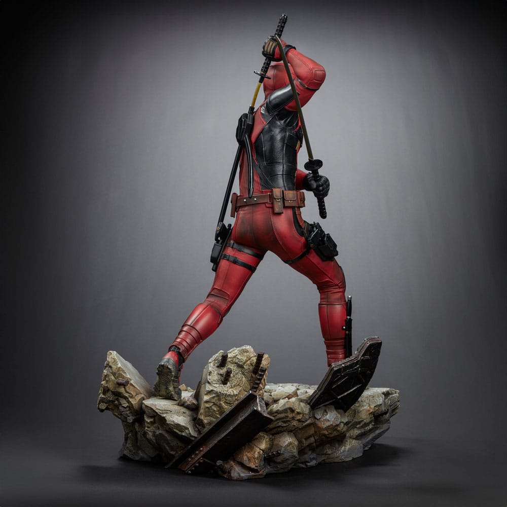 Deadpool 3 statuette Legacy Replica 1/4