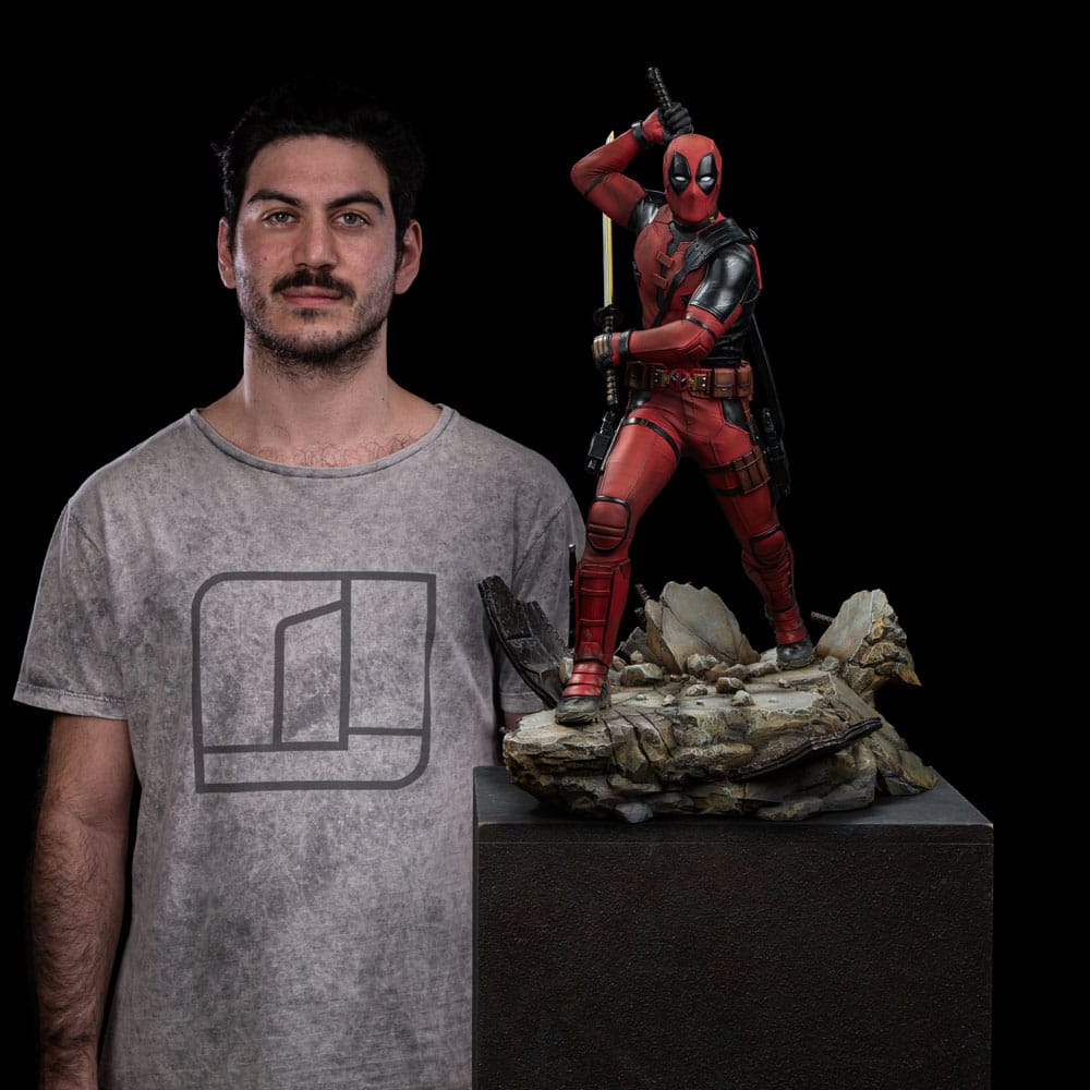 Deadpool 3 statuette Legacy Replica 1/4