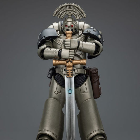 Warhammer The Horus Heresy figurine 1/18 lron Warriors MKVI Tactical Sergeant with Power Sword and Plasma Pistol 12 cm