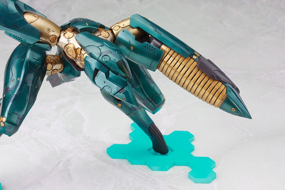 Figurine Metal Gear Solid 4 en plastique à l'échelle 1/100 Metal Gear Ray 21 cm