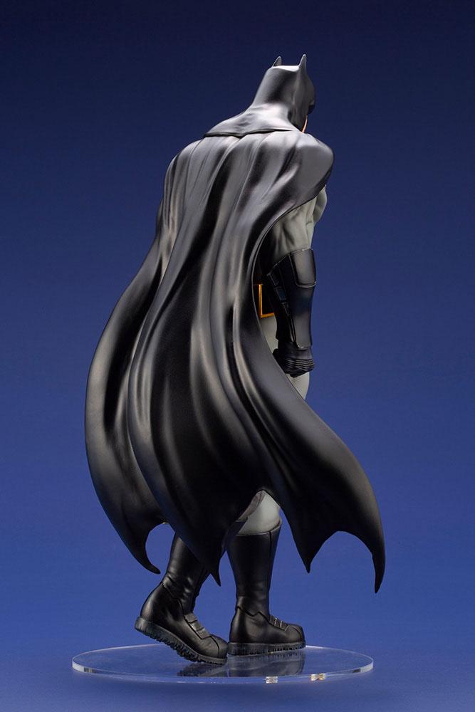 DC Comics statuette PVC ARTFX 1/6 Batman (Batman: Last Knight on Earth) 30 cm