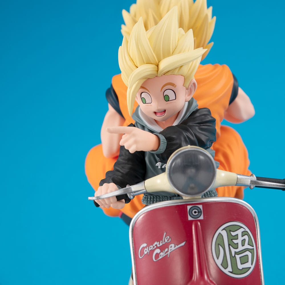 Dragonball Z 05 Desktop Real McCoy diorama PVC Super Saiyan Son Goku Super Saiyan Son Gohan &amp; Motorbike 16 cm