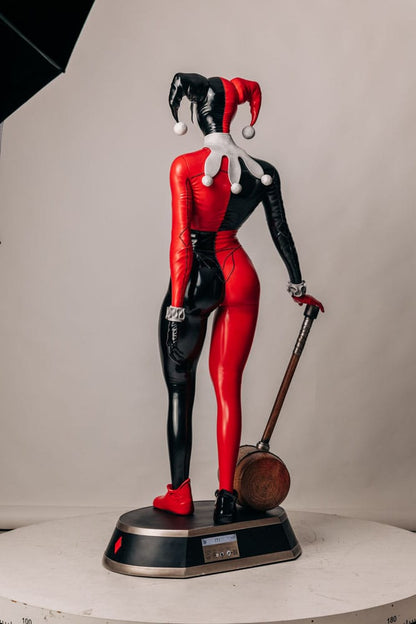 DC Comics Life-Size statue 1/1 Harley Quinn 196 cm