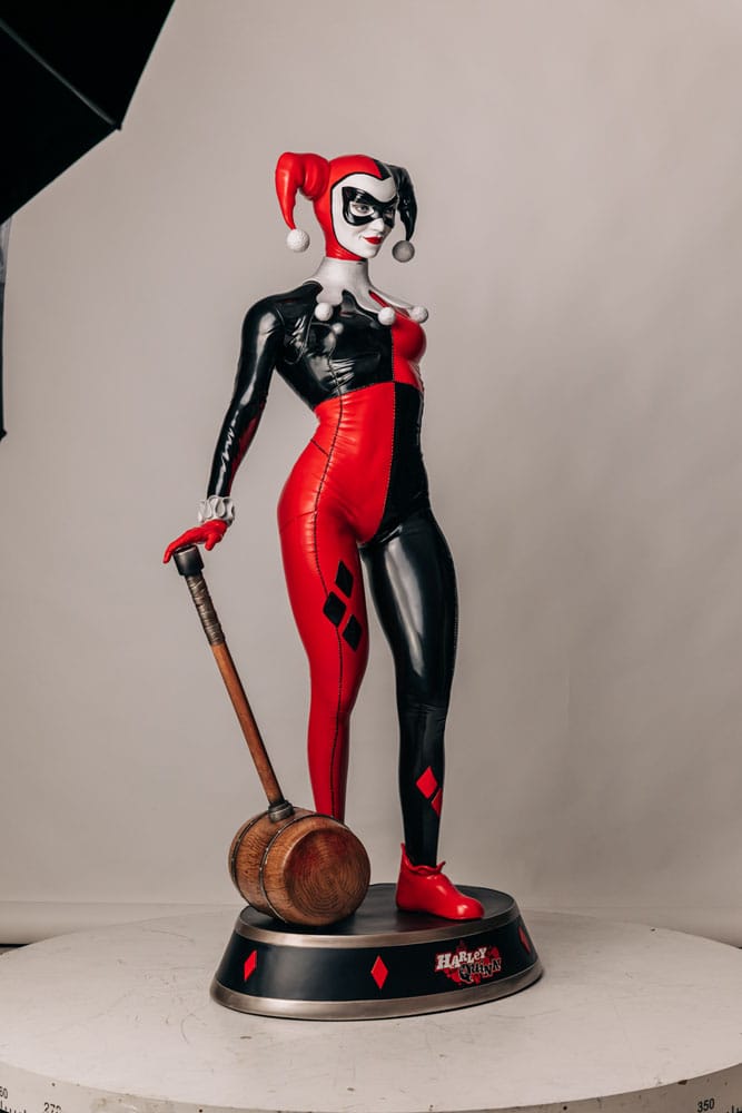 DC Comics Life-Size statue 1/1 Harley Quinn 196 cm