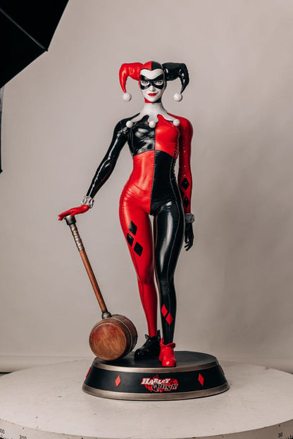 DC Comics Life-Size statue 1/1 Harley Quinn 196 cm