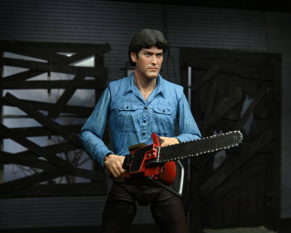 Evil Dead figurine Ultimate Ash 18 cm