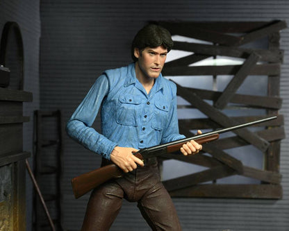 Evil Dead figurine Ultimate Ash 18 cm