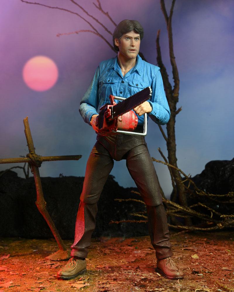 Evil Dead figurine Ultimate Ash 18 cm
