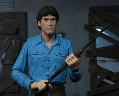 Evil Dead figurine Ultimate Ash 18 cm