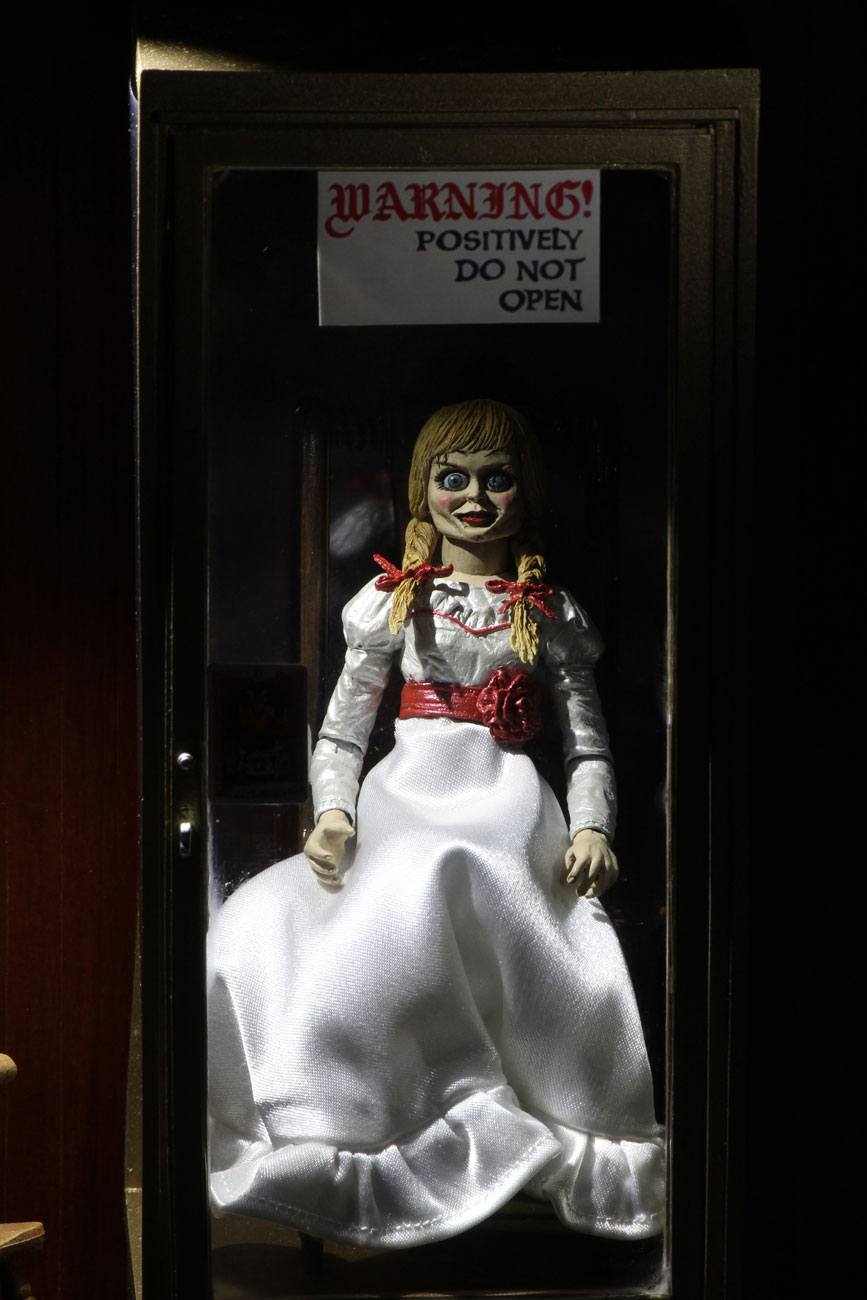 The Conjuring Universe figurine Ultimate Annabelle (Annabelle 3) 15 cm