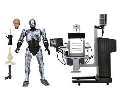 RoboCop figurine Ultimate Battle Damaged RoboCop with Chair 18 cm
