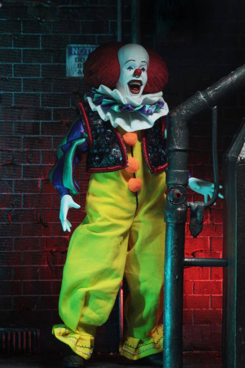 « Il » est revenu 1990 figurine Retro Pennywise 20 cm