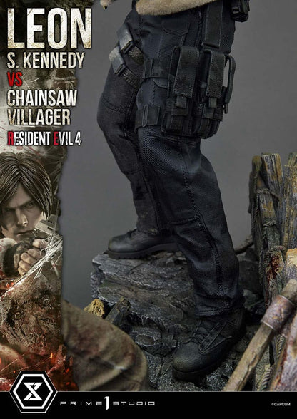 Statuette Resident Evil 4 Ultimate Premium Masterline Series 1/4 Leon S. Kennedy vs. Chainsaw Villager 76 cm