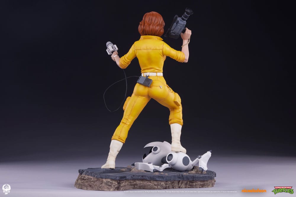Tortues Ninja statuette Premier Series 1/4 April O'Neil 46 cm