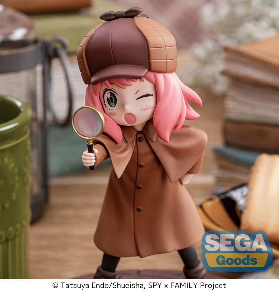 Spy x Family : Statuette Luminasta PVC Anya Forger Playing Detective 12 cm