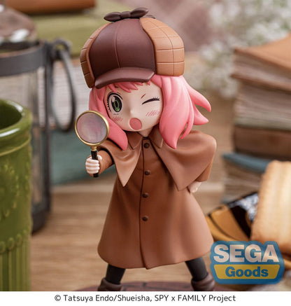 Spy x Family : Statuette Luminasta PVC Anya Forger Playing Detective 12 cm