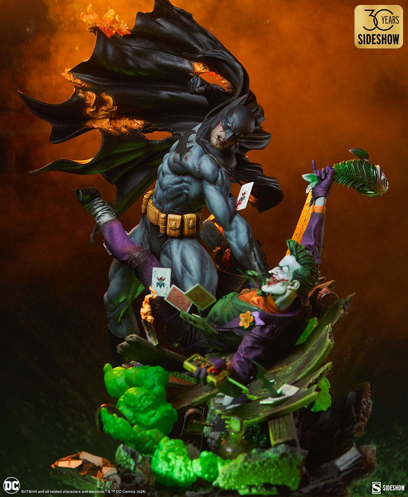 DC Comics statuette Premium Format Batman vs The Joker: Eternal Enemies 81 cm