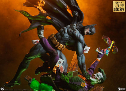 DC Comics statuette Premium Format Batman vs The Joker: Eternal Enemies 81 cm