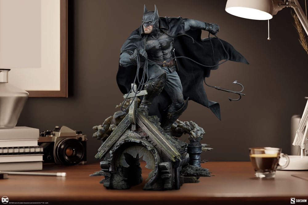 DC Comics statuette Premium Format Batman: Gotham by Gaslight 52 cm