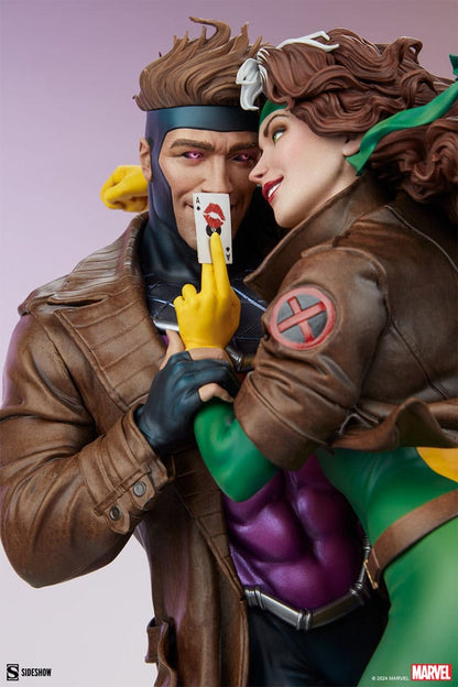 Marvel statuette Rogue & Gambit 47 cm