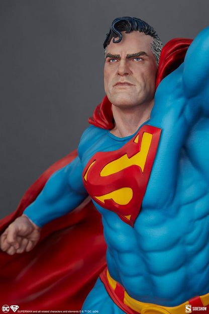 DC Comics statuette Premium Format Superman 84 cm