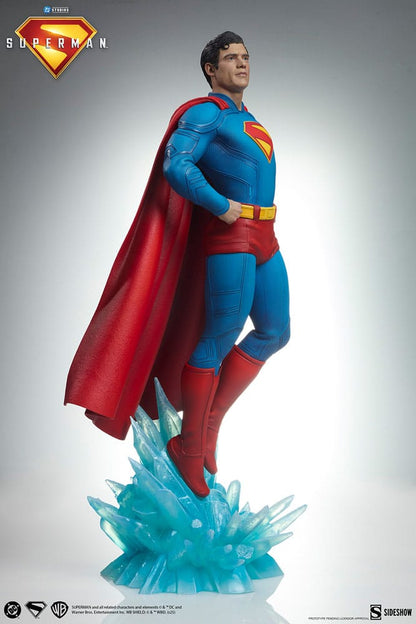 Superman (2025) statuette Premium Format Superman 61 cm