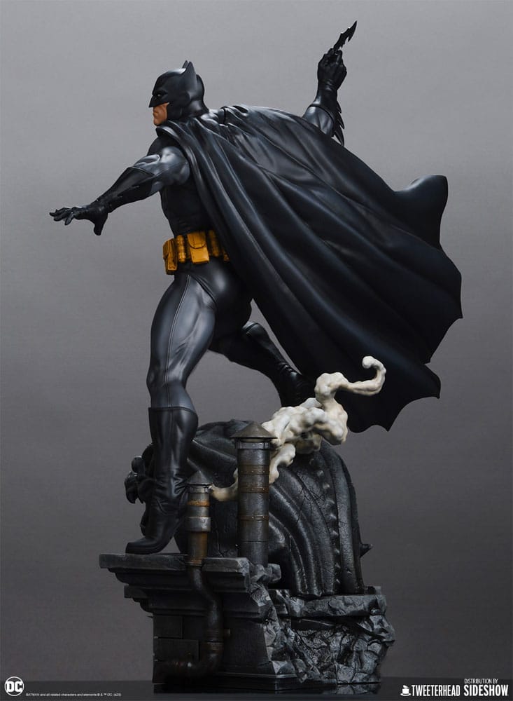 DC Comics : Statuette 1/6 Batman (Black and Gray Edition) 50 cm