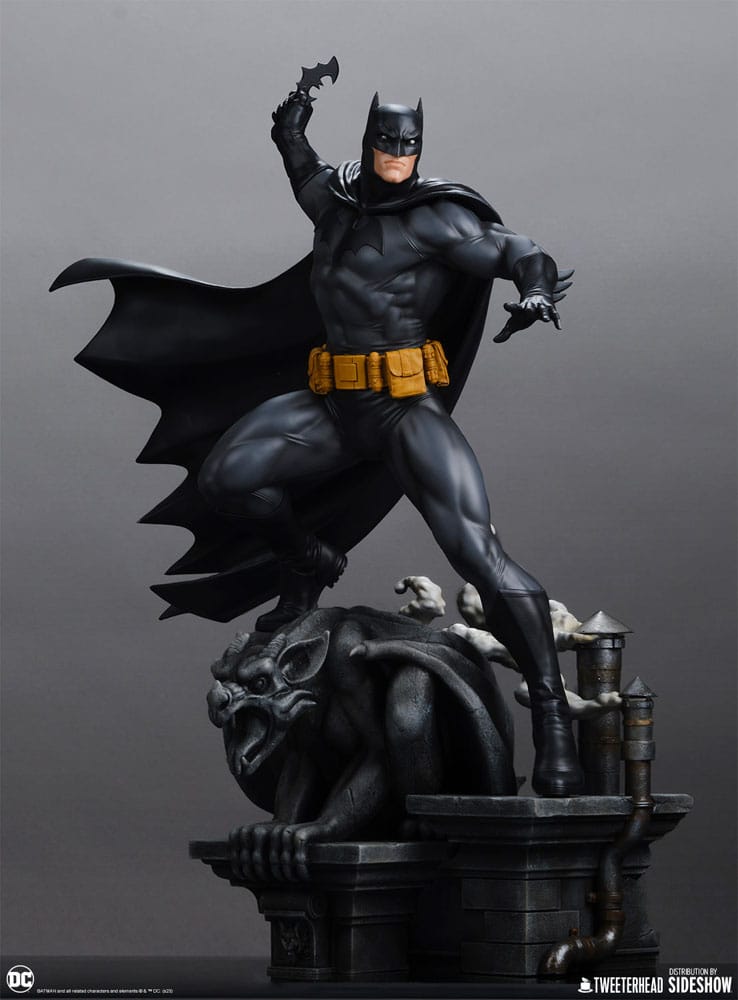 DC Comics : Statuette 1/6 Batman (Black and Gray Edition) 50 cm